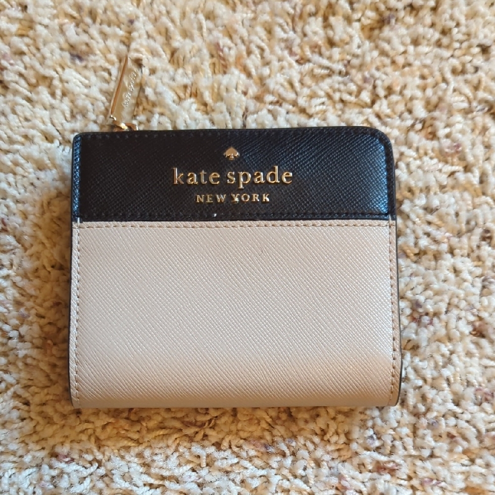 Kate Spade Black and Tan Wallet